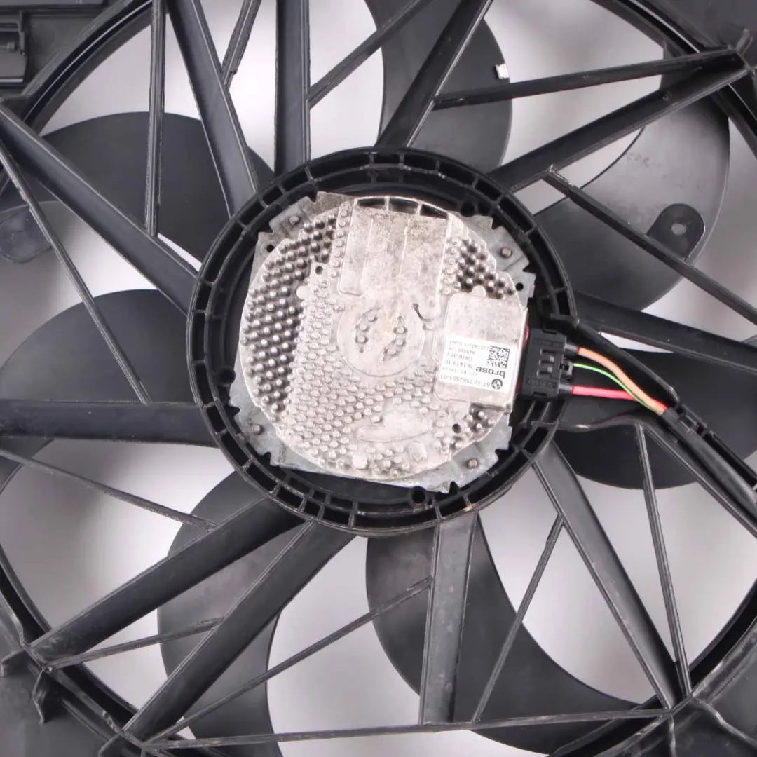  Wentylator Chłodnicy BMW X3 F25 Obudowa Chłodnicy Silnika 600W - SKU 7593847 - Numer Części 7593847