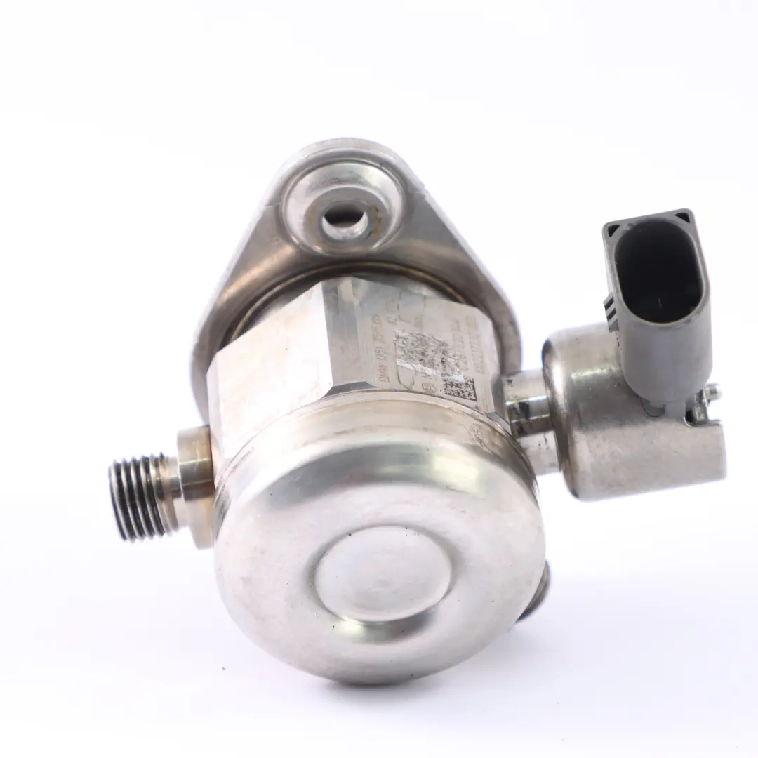  Pompa carburante alta pressione BMW F10 F13 benzina N63 Pompa iniezione - SKU 7595339 - Numero di parte 7595339