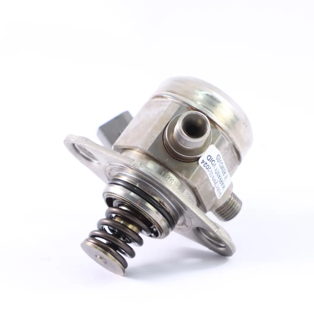 High Pressure Fuel Pump BMW F10 F13 Petrol N63 Injection Pump to with Part number 7595339 High Pressure Fuel Pump BMW F10 F13 Petrol N63 Injection Pump - SKU 7595339 - Part number 7595339