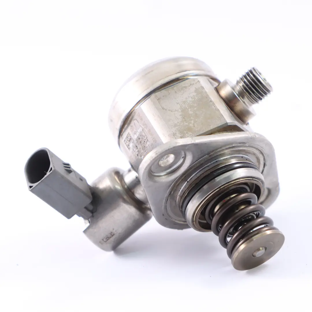 N63 Pompa Paliwa Wtryskowa Wysokiego Ciśnienia do BMW F10 F13 Benzyna o numerze 7595339 BMW F10 F13 Benzyna N63 Pompa Paliwa Wtryskowa Wysokiego Ciśnienia - SKU 7595339 - Numer Części 7595339