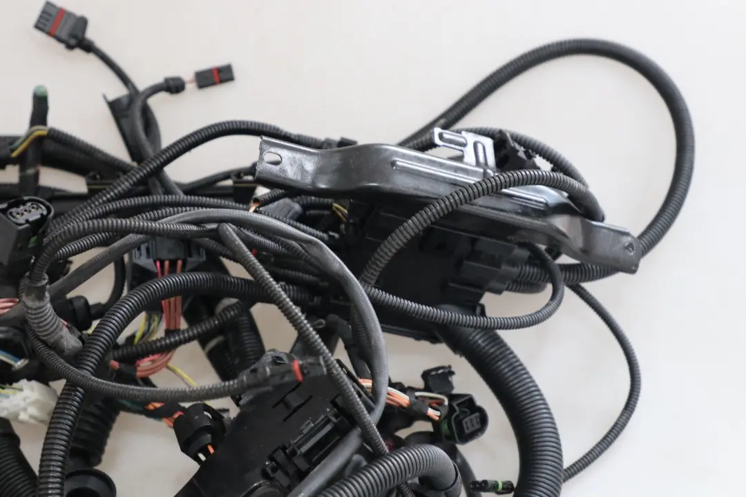 BMW Z4 Series E89 23i 30i N52N Engine Wiring Loom Harness 7584717 - SKU 7595365 - Part number 7595365