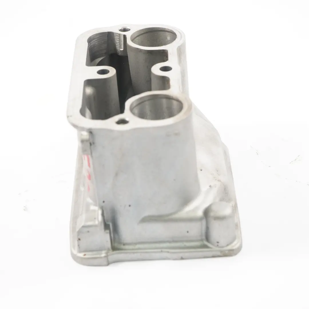 Benzin N20 Kerzenschachteinsatz Halterung für BMW F10 F20 F30 F32 mit Teilenummer 7595545 BMW F10 F20 F30 F32 Benzin N20 Kerzenschachteinsatz Halterung - SKU 7595545 - Teilenummer 7595545