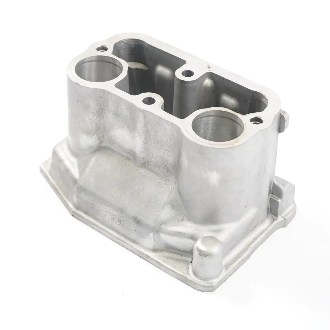 N20 Obudowa Osłona Świecy do BMW F10 F20 F30 F32 o numerze 7595546 BMW F10 F20 F30 F32 N20 Obudowa Osłona Świecy - SKU 7595546 - Numer Części 7595546