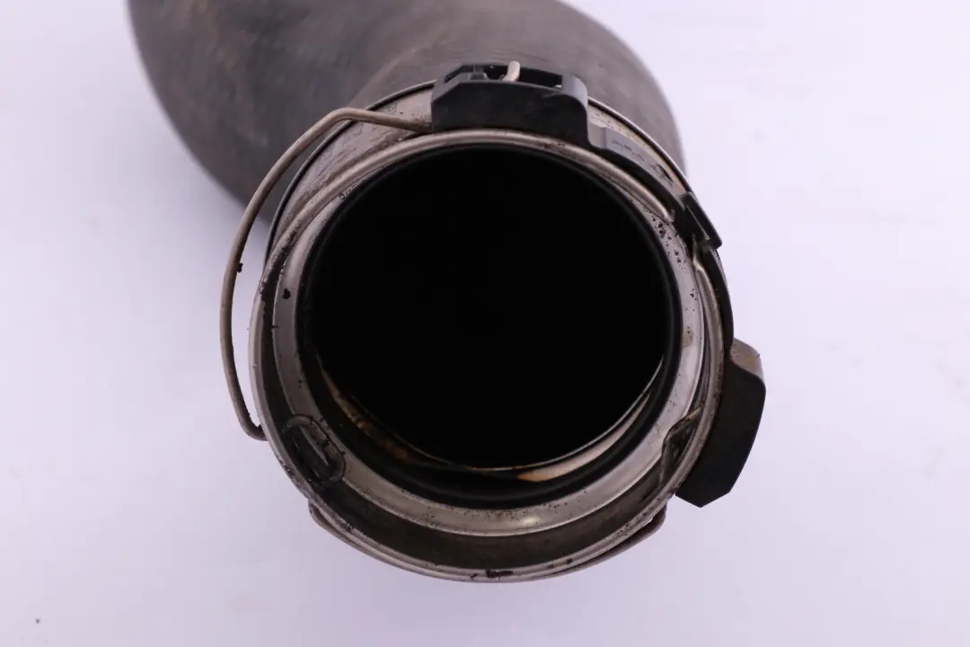 Ladeluft Schlauch Für Ladeluft Kühler N13 für BMW F20 F21 F30 mit Teilenummer 7597587 BMW F20 F21 F30 Ladeluft Schlauch Für Ladeluft Kühler N13 - SKU 7597587 - Teilenummer 7597587