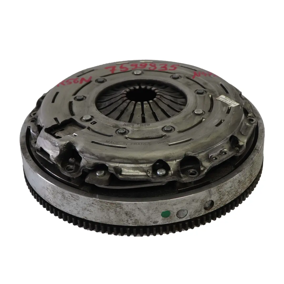 Zweimassenschwungrad Kupplungssatz für Mini Cooper One D R55 R56 LCI R60 Diesel mit Teilenummer 7599835 Mini Cooper One D R55 R56 LCI R60 Diesel Zweimassenschwungrad Kupplungssatz - SKU 7599835 - Teilenummer 7599835