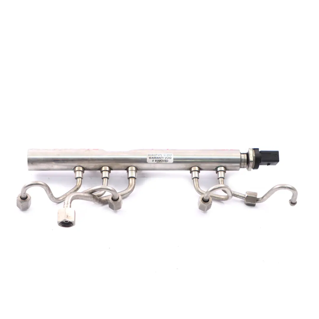 BMW F10 M5 S63N Rail de carburant essence Tube haute pression Cyl. 1-4 - SKU 7599866 - Numéro de pièce 8649320