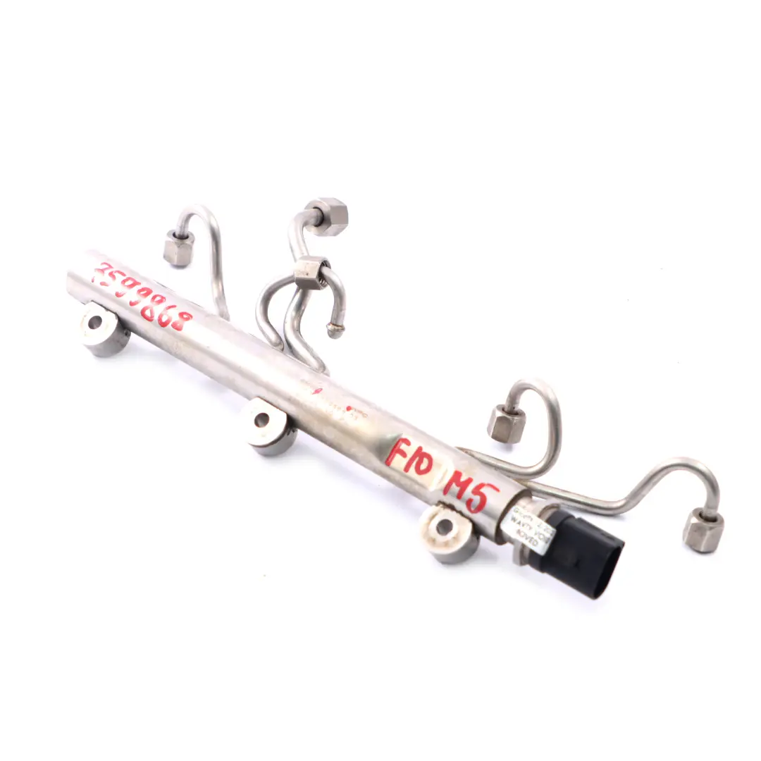 S63N Fuel Rail Petrol High Pressure Injection Tube Cyl. 5-8 to BMW F10 M5 with Part number 8649321 BMW F10 M5 S63N Fuel Rail Petrol High Pressure Injection Tube Cyl. 5-8 - SKU 7599868 - Part number 8649321
