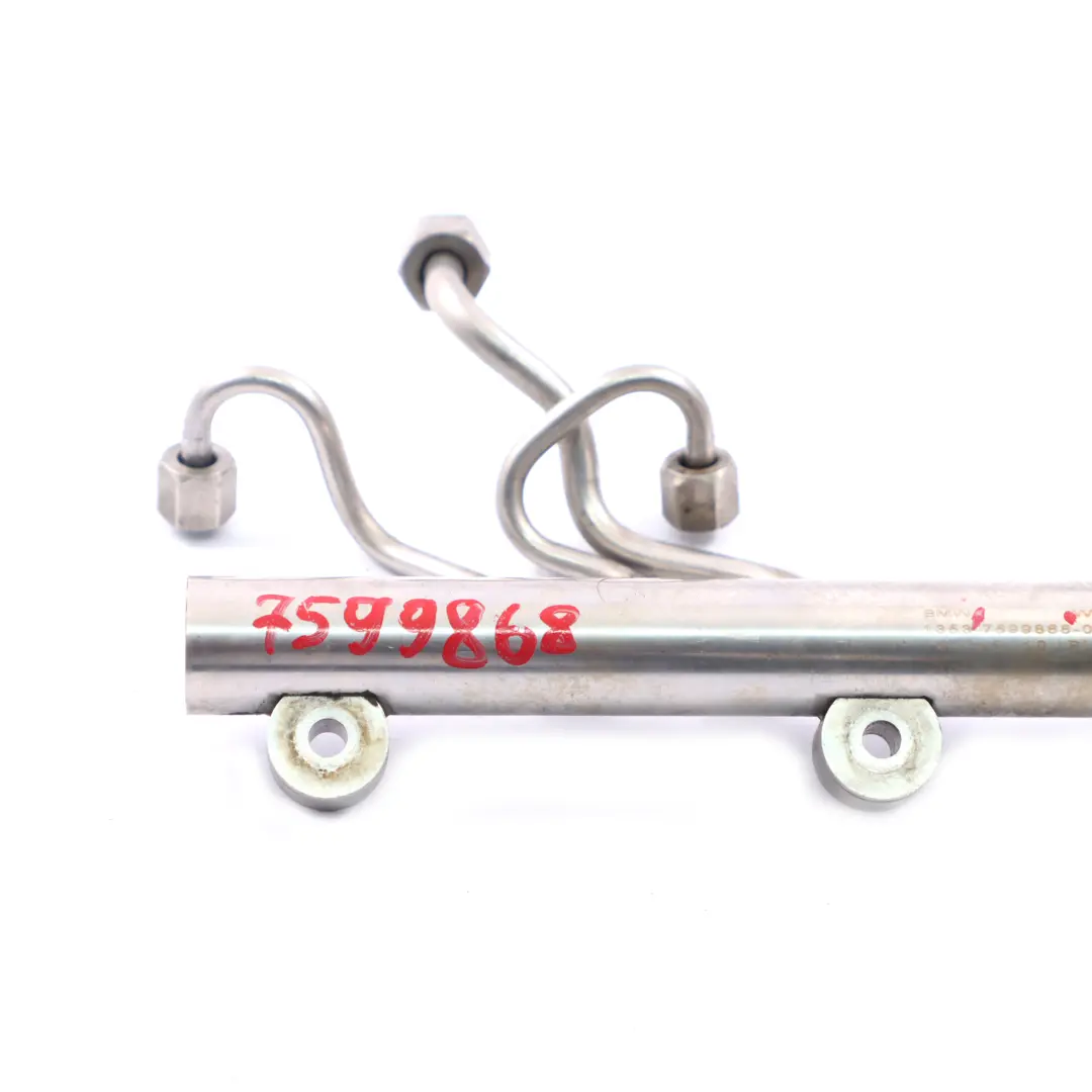 S63N Fuel Rail Gasolina Tubo Inyección Alta Presión Cil. 5-8 para BMW F10 M5 con número de pieza 8649321 BMW F10 M5 S63N Fuel Rail Gasolina Tubo Inyección Alta Presión Cil. 5-8 - SKU 7599868 - Número de pieza 8649321