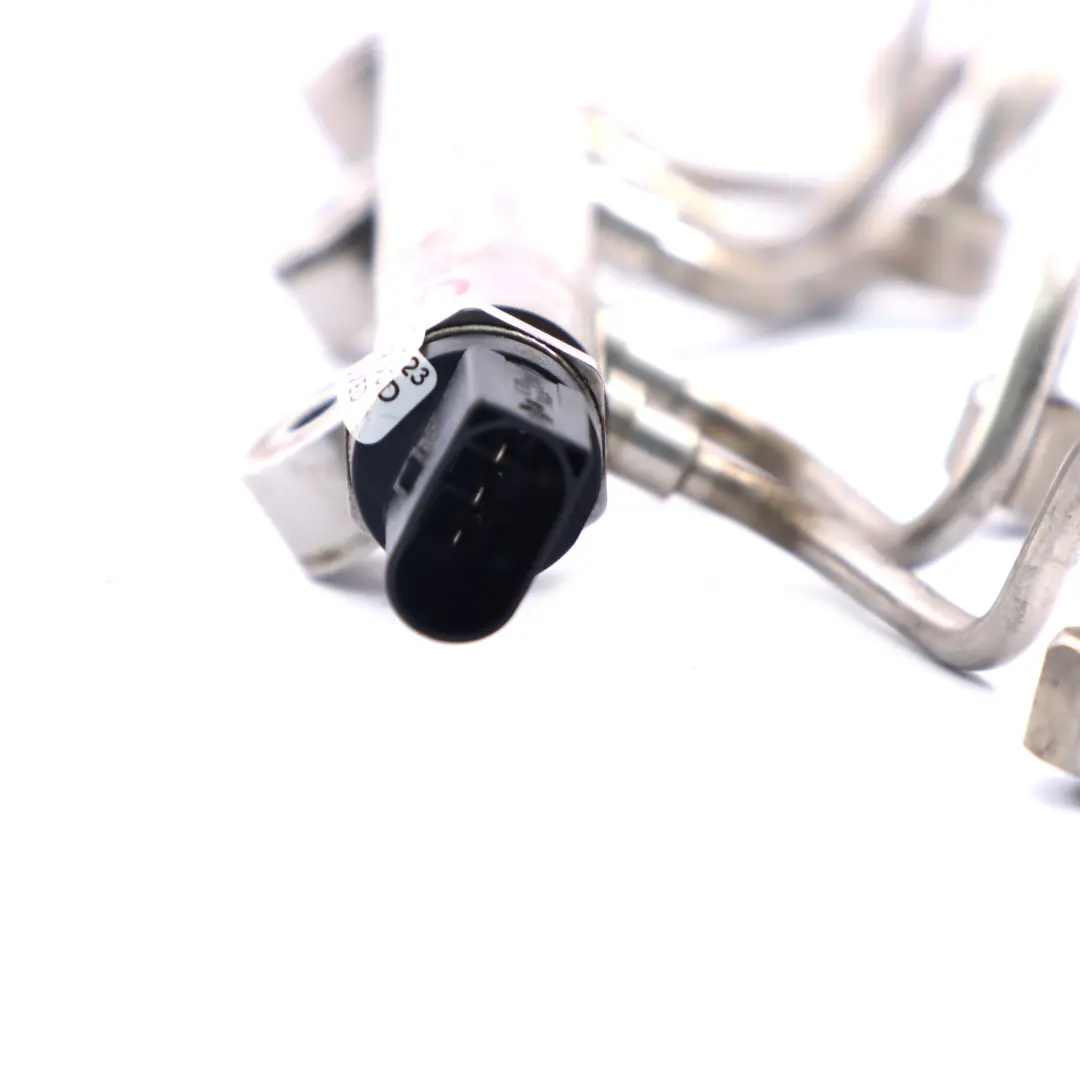 S63N Fuel Rail Petrol High Pressure Injection Tube Cyl. 5-8 to BMW F10 M5 with Part number 8649321 BMW F10 M5 S63N Fuel Rail Petrol High Pressure Injection Tube Cyl. 5-8 - SKU 7599868 - Part number 8649321