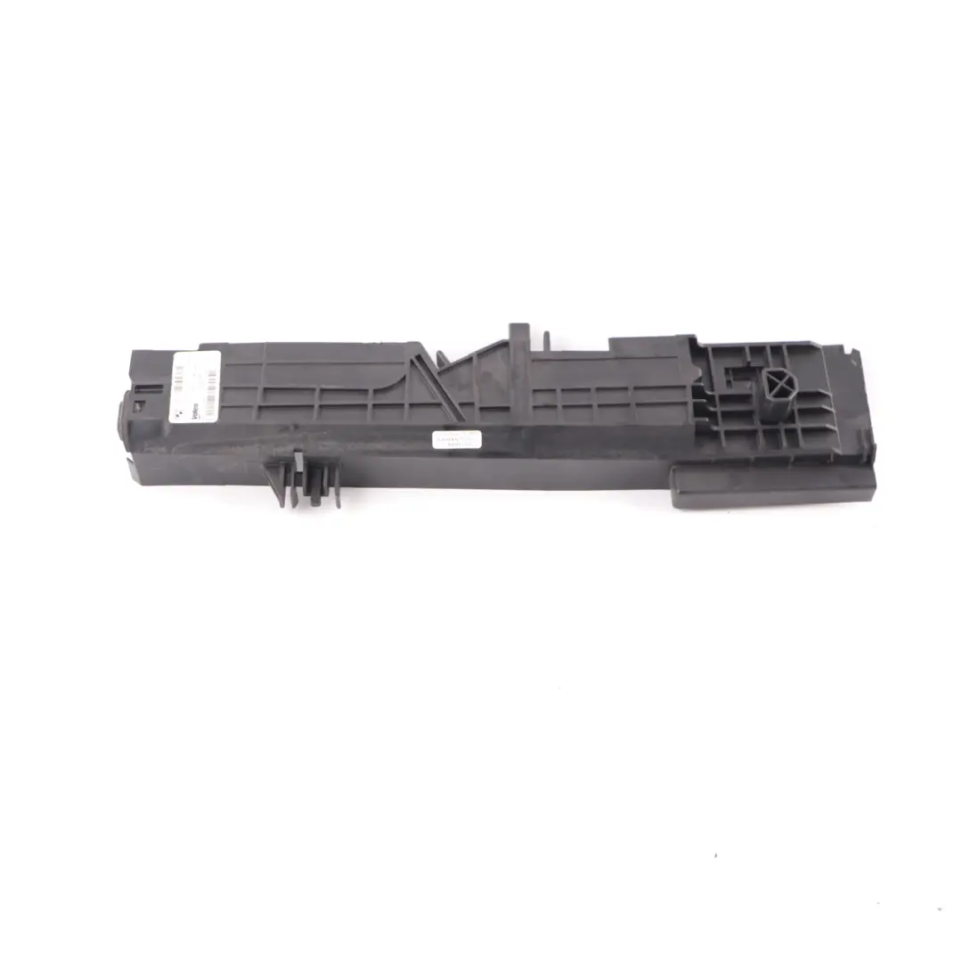 Support De Support De Module De Radiateur Gauche pour BMW F20 F21 F30 F31 à propos du numéro de pièce 7600536 BMW F20 F21 F30 F31 Support De Support De Module De Radiateur Gauche - SKU 7600536-1 - Numéro de pièce 7600536