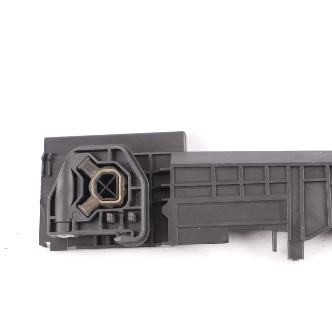 BMW F20 F21 F30 F31 Support de module de radiateur gauche - SKU 7600536-2 - Numéro de pièce 7600536