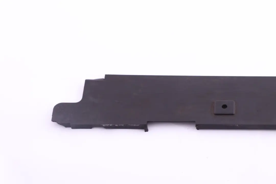 Junta De Montaje Del Radiador BMW F20 F22 F30 Centro De Sellado Superior para con número de pieza 7600543 Junta De Montaje Del Radiador BMW F20 F22 F30 Centro De Sellado Superior - SKU 7600543 - Número de pieza 7600543