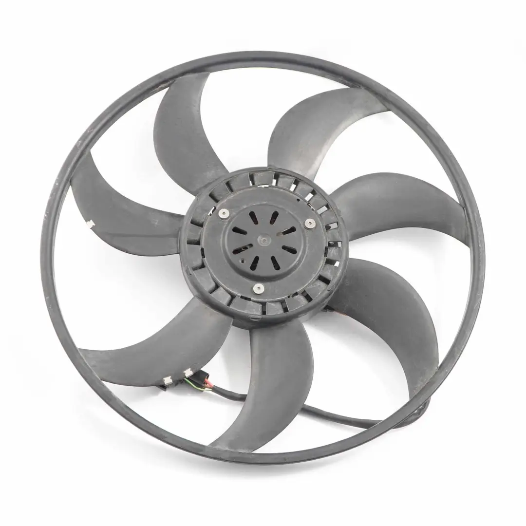 Ventilateur de radiateur pour BMW X3 F25 X4 F26 à propos du numéro de pièce 7601176 BMW X3 F25 X4 F26 Ventilateur de radiateur - SKU 7601176-1 - Numéro de pièce 7601176