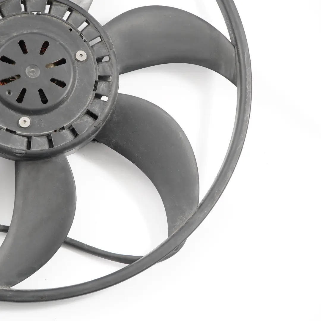 Ventilateur de radiateur pour BMW X3 F25 X4 F26 à propos du numéro de pièce 7601176 BMW X3 F25 X4 F26 Ventilateur de radiateur - SKU 7601176-1 - Numéro de pièce 7601176