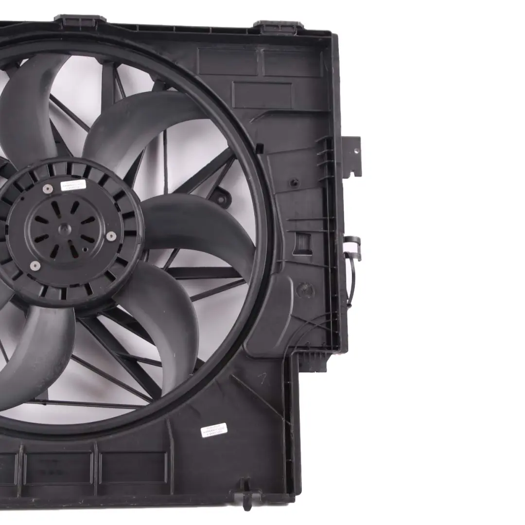 Ventola radiatore BMW F25 F26 Raffreddamento motore Coperchio protezione per con numero di parte 7601176 Ventola radiatore BMW F25 F26 Raffreddamento motore Coperchio protezione - SKU 7601176 - Numero di parte 7601176