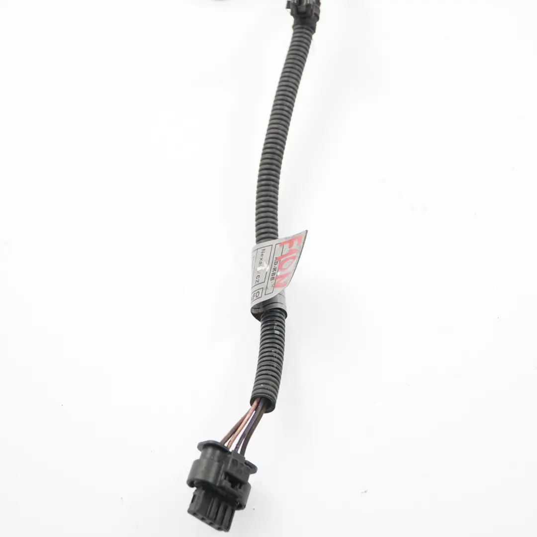 N63 N63N Adapter Przewód Pompy Wody do BMW F10 F11 LCI F13 o numerze 7601305 BMW F10 F11 LCI F13 N63 N63N Adapter Przewód Pompy Wody - SKU 7601305 - Numer Części 7601305