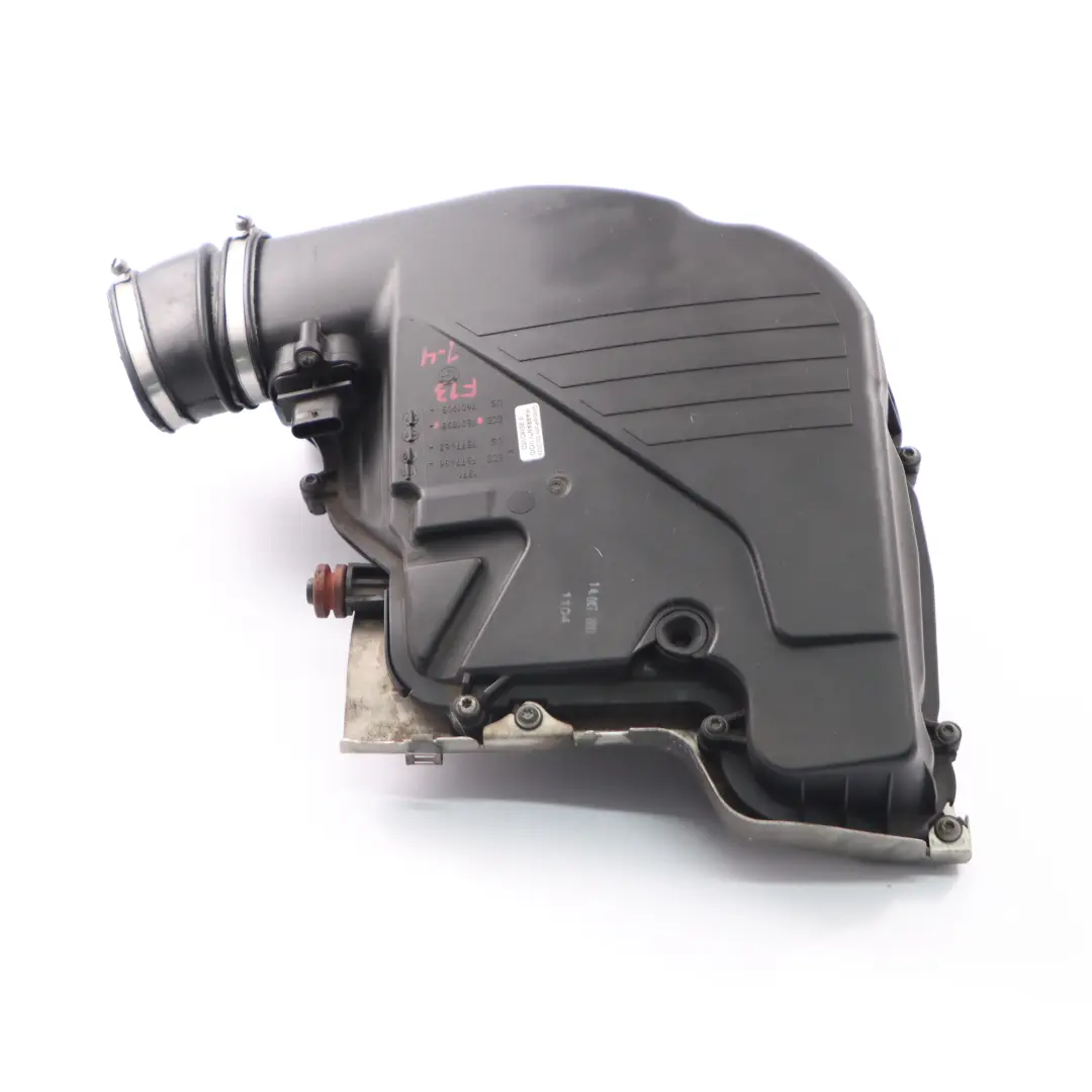 BMW F10 LCI F12 F13 N63N Admisión Conducto Silenciador Cil. 1-4 - SKU 7601898 - Número de pieza 7601898