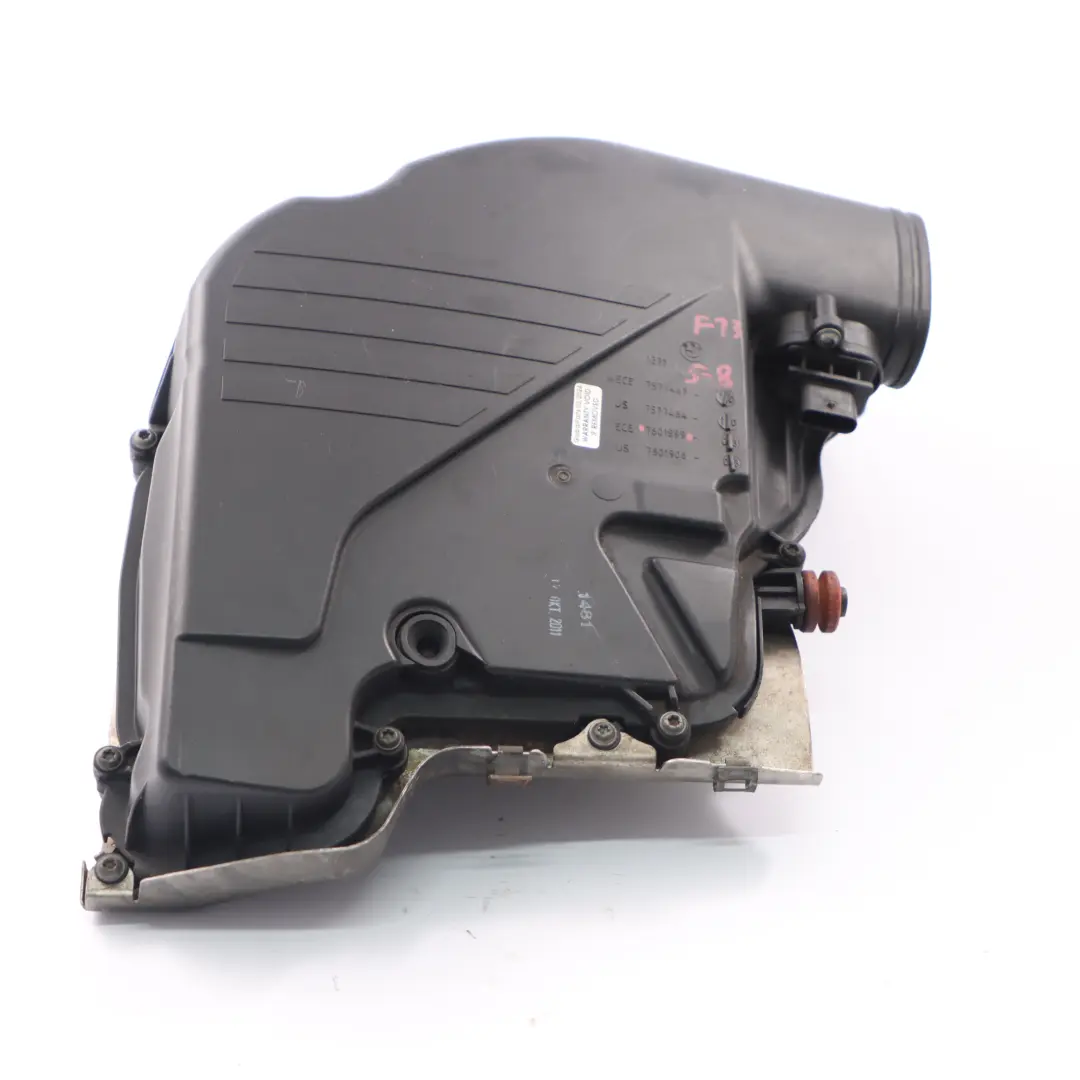 BMW F10 LCI F12 F13 N63N Admisión Conducto Silenciador Cil. 5-8 - SKU 7601899 - Número de pieza 7601899