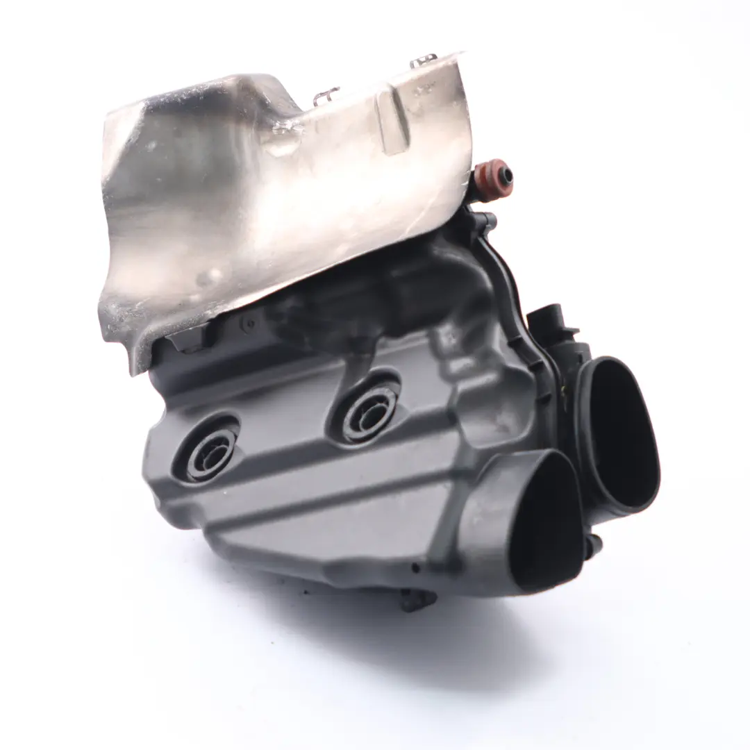BMW F10 LCI F12 F13 N63N Admisión Conducto Silenciador Cil. 5-8 - SKU 7601899 - Número de pieza 7601899