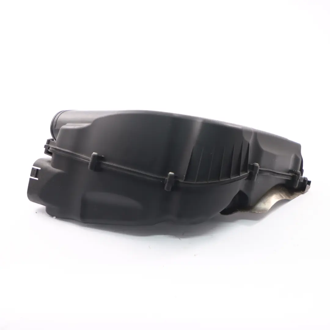 BMW F10 LCI F12 F13 N63N Admisión Conducto Silenciador Cil. 5-8 - SKU 7601899 - Número de pieza 7601899