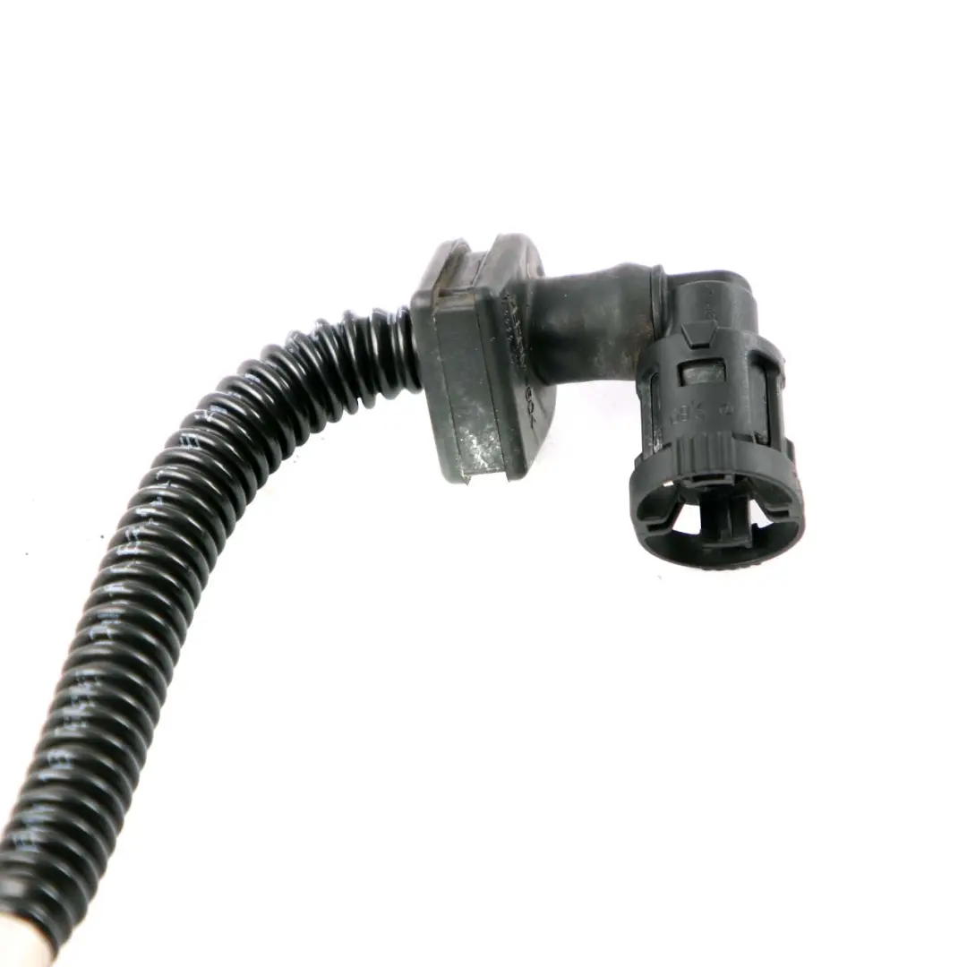 N57N N57Z Brake Servo Vacuum Pipe Hose Line to BMW F30 F31 F32 with Part number 7602057 BMW F30 F31 F32 N57N N57Z Brake Servo Vacuum Pipe Hose Line - SKU 7602057 - Part number 7602057