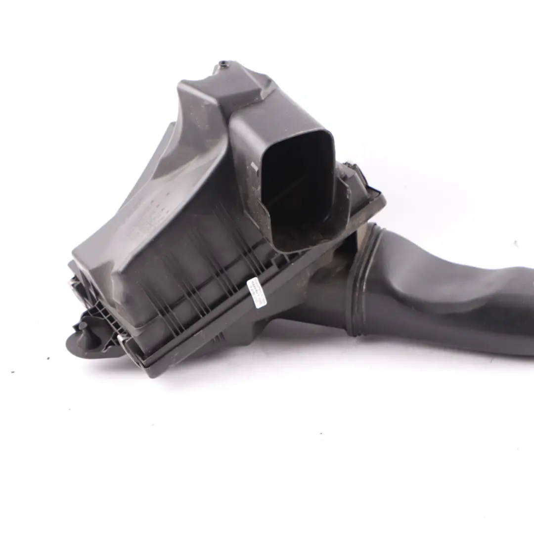 Boîtier filtre air Conduit d'admission Tube pour BMW F20 F21 F30 F32 à propos du numéro de pièce 7605654 BMW F20 F21 F30 F32 Boîtier filtre air Conduit d'admission Tube - SKU 7602642 - Numéro de pièce 7605654