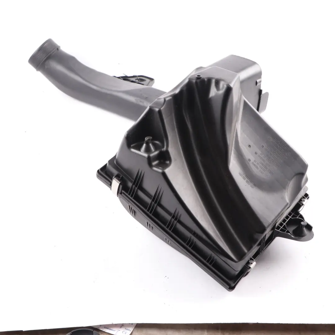 Scatola filtro aria Air Condotto aspirazione Tubo per BMW F20 F21 F30 F32 con numero di parte 7605654 BMW F20 F21 F30 F32 Scatola filtro aria Air Condotto aspirazione Tubo - SKU 7602642 - Numero di parte 7605654