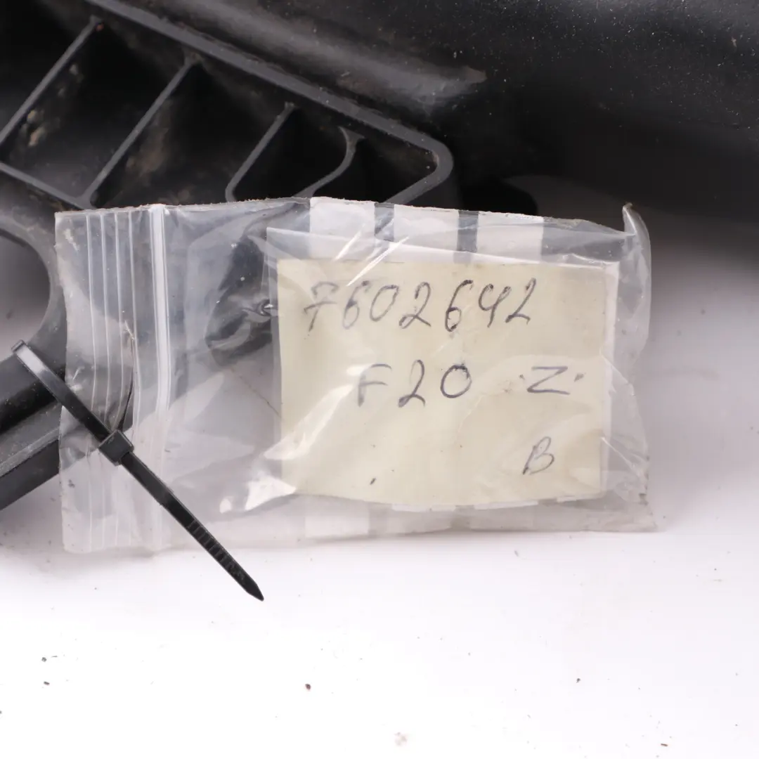 Boîtier filtre air Conduit d'admission Tube pour BMW F20 F21 F30 F32 à propos du numéro de pièce 7605654 BMW F20 F21 F30 F32 Boîtier filtre air Conduit d'admission Tube - SKU 7602642 - Numéro de pièce 7605654