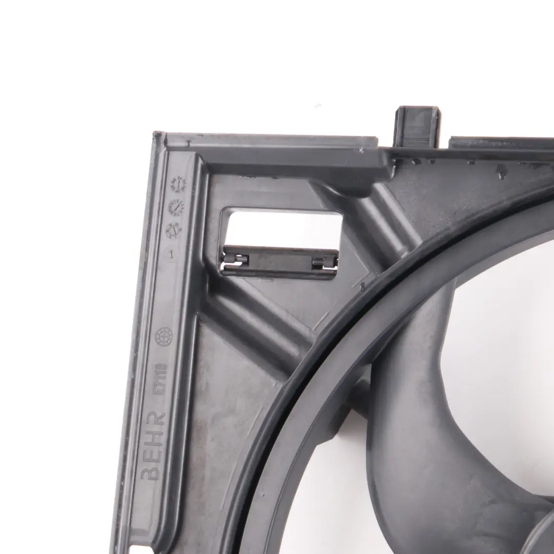 Motor Kühlung Kühler BMW E60 E61 E63 525I 530I 630I 645Ci Lüfter Gehäuse 400W - SKU 7603762-1 - Teilenummer 7603762
