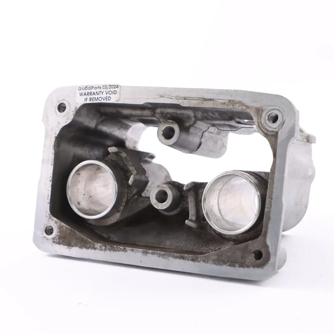 BMW E90 LCI Benzyna N55 Osłona Gniazda Świec Zapłonowych - SKU 7605104 - Numer Części 7605104