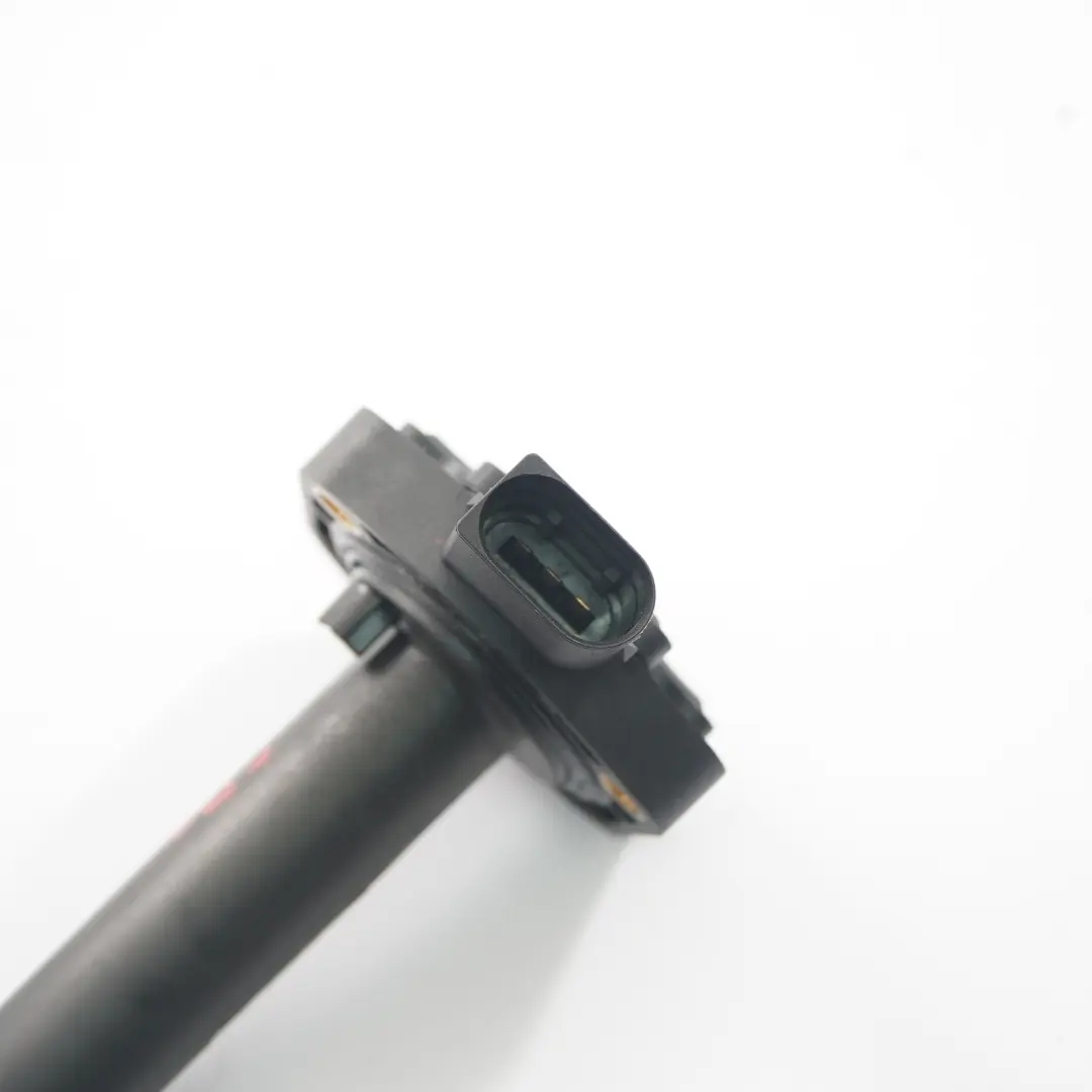Sensore livello olio motore per BMW E60 E63 E81 E87 E90 E91 E92 F10 X5 E70 con numero di parte 7607910 BMW E60 E63 E81 E87 E90 E91 E92 F10 X5 E70 Sensore livello olio motore - SKU 7607910 - Numero di parte 7607910