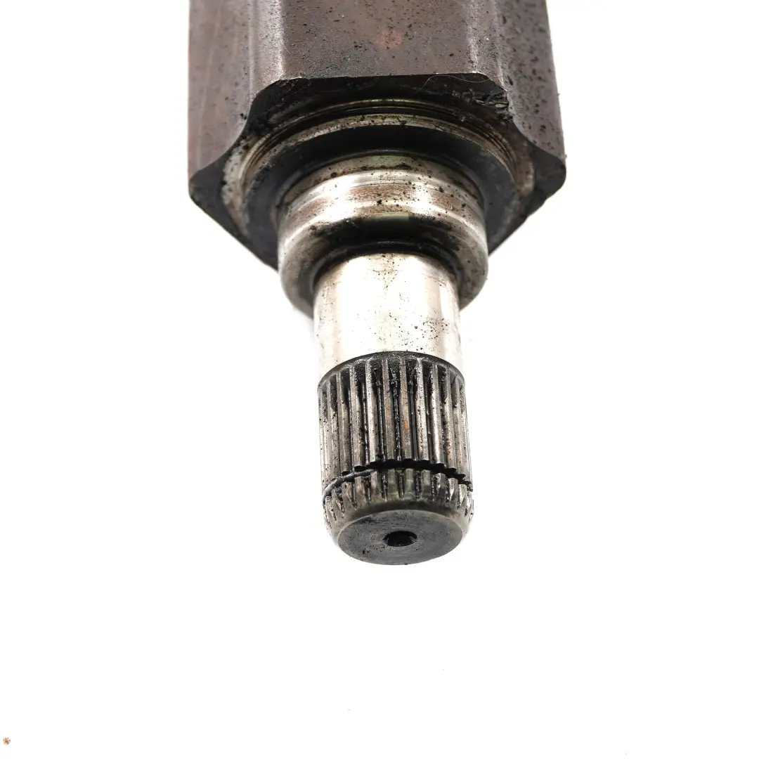 Driveshaft BMW X6 E71 4 Wheel Drive Front Left Output Driveshaft 698MM to with Part number 7607937 Driveshaft BMW X6 E71 4 Wheel Drive Front Left Output Driveshaft 698MM - SKU 7607937 - Part number 7607937