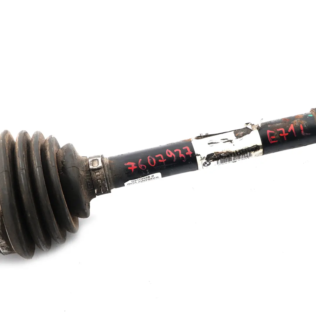 BMW X6 E71 Półoś Przednia Lewa 698MM - SKU 7607937 - Numer Części 7607937