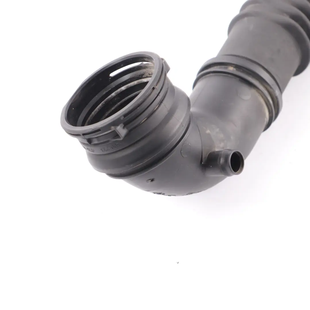 N20 Tubo Alimentazione Intercooler Flessibile Linea Turbo per BMW X1 E84 con numero di parte 7607941 BMW X1 E84 N20 Tubo Alimentazione Intercooler Flessibile Linea Turbo - SKU 7607941-1 - Numero di parte 7607941