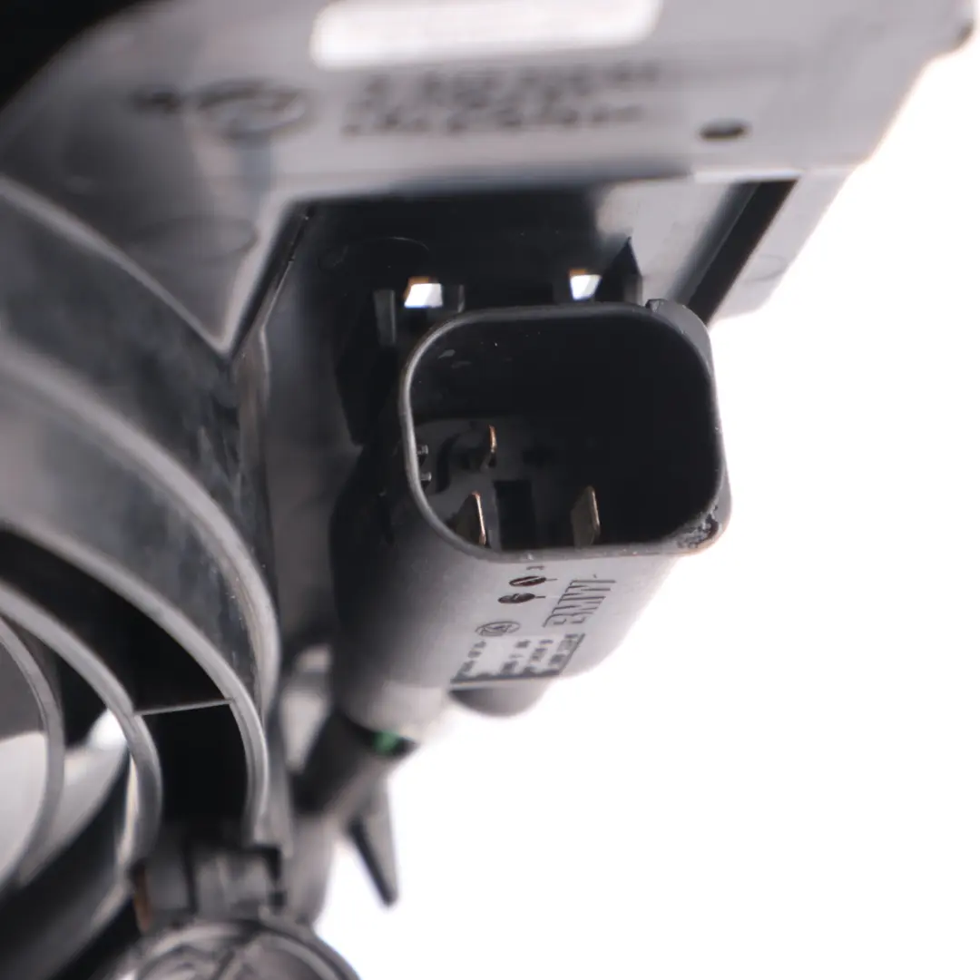 BMW F30 F33 F34 F36 Ventilador Radiador con Carcasa 600W - SKU 7608408 - Número de pieza 8641965