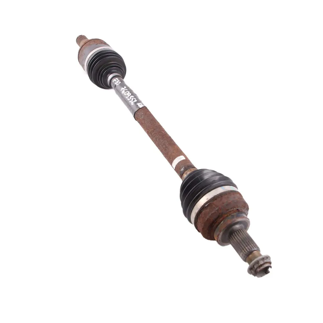 Albero trasmissione uscita destro albero trasmissione per BMW F20 F21 F30 con numero di parte 7609352 BMW F20 F21 F30 Albero trasmissione uscita destro albero trasmissione - SKU 7609352-1 - Numero di parte 7609352