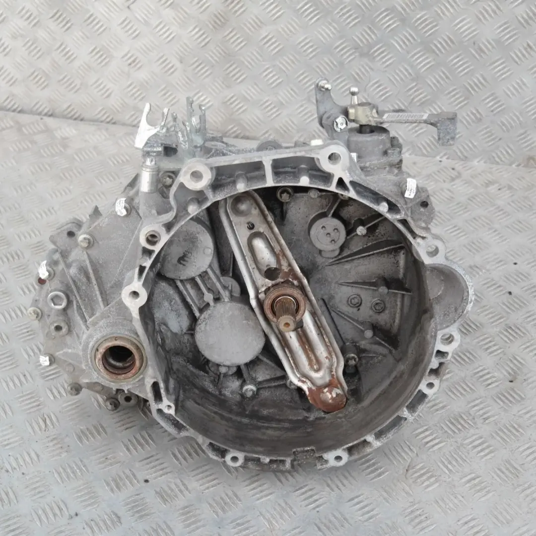 N47N Schaltgetriebe API GARANTIE für Mini Cooper One R55 R56 R57 LCI Diesel mit Teilenummer 7610160 Mini Cooper One R55 R56 R57 LCI Diesel N47N Schaltgetriebe API GARANTIE - SKU 7610160 - Teilenummer 7610160