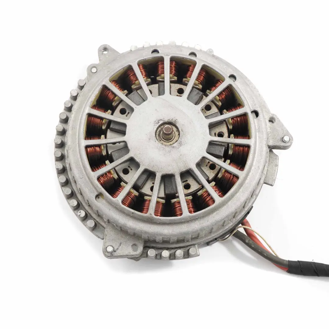 Moteur de Ventilateur de Radiateur du Moteur pour BMW F01 F10 F11 F12 F13 à propos du numéro de pièce 7612453 BMW F01 F10 F11 F12 F13 Moteur de Ventilateur de Radiateur du Moteur - SKU 7612453-1 - Numéro de pièce 7612453