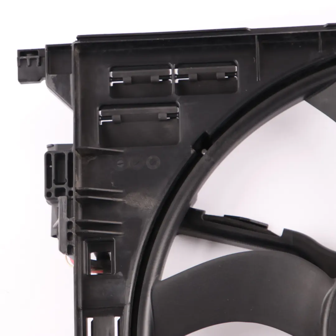 Ventilador Del Radiador Carcasa Del Motor para BMW F01 F10 F11 F12 F13 con número de pieza 7612453 BMW F01 F10 F11 F12 F13 Ventilador Del Radiador Carcasa Del Motor - SKU 7612453 - Número de pieza 7612453