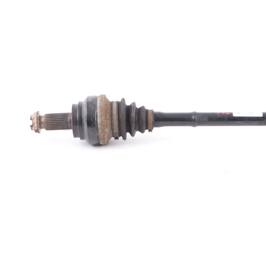 S63N Półoś Lewa Napędowa 2284115 do BMW F10 M5 F12 M6 o numerze 7614289 BMW F10 M5 F12 M6 S63N Półoś Lewa Napędowa 2284115 - SKU 7614289 - Numer Części 7614289