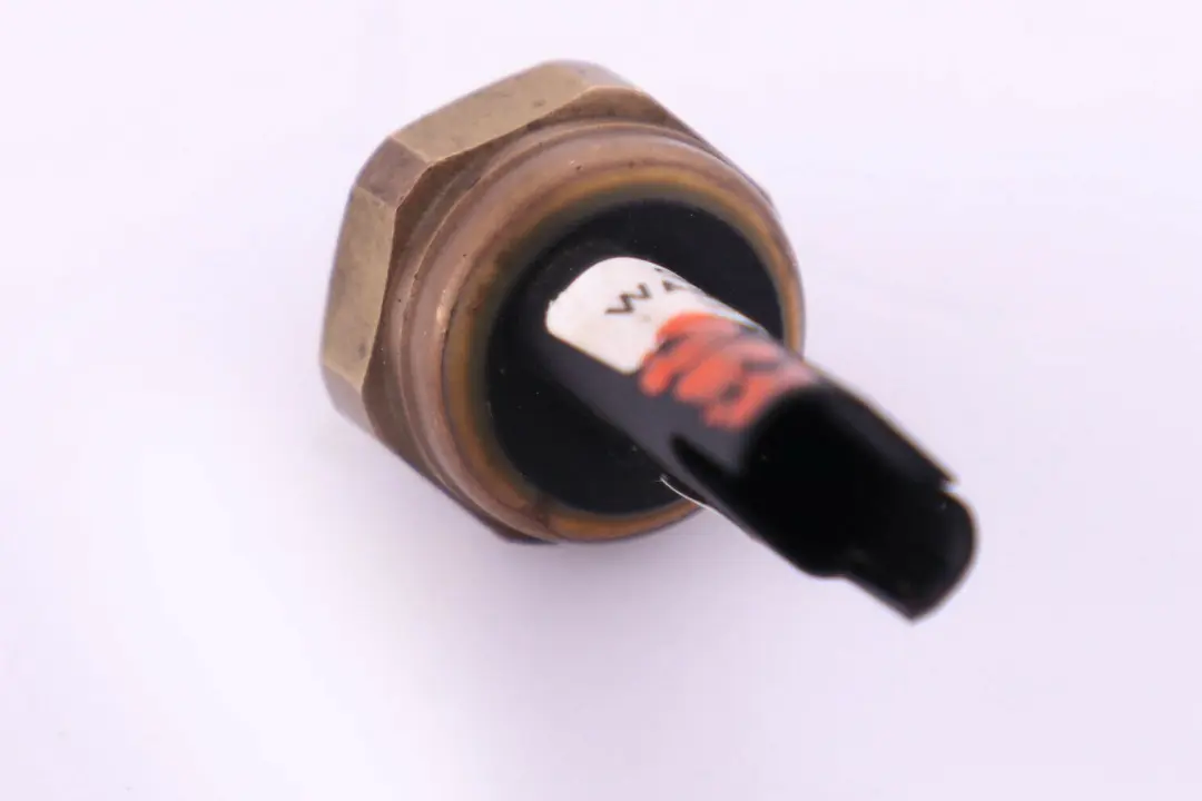 BMW E60N E61N E81 E87N E90 E91 LCI Capteur Basse Pression - SKU 7614317 - Numéro de pièce 7547883