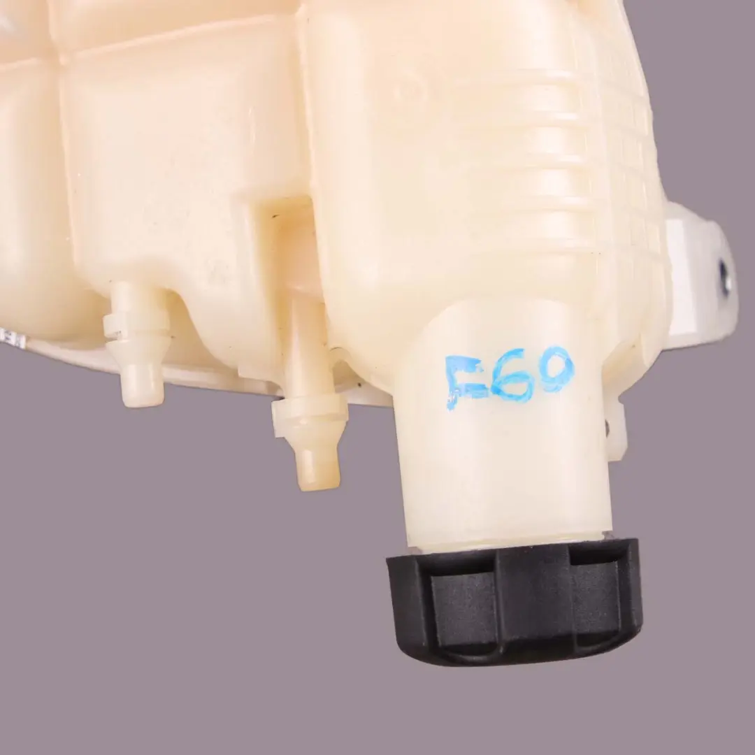 Tanque Expansión Botella Refrigerante Agua para Mini Cooper F55 F56 F60 con número de pieza 7617362 Mini Cooper F55 F56 F60 Tanque Expansión Botella Refrigerante Agua - SKU 7617362 - Número de pieza 7617362