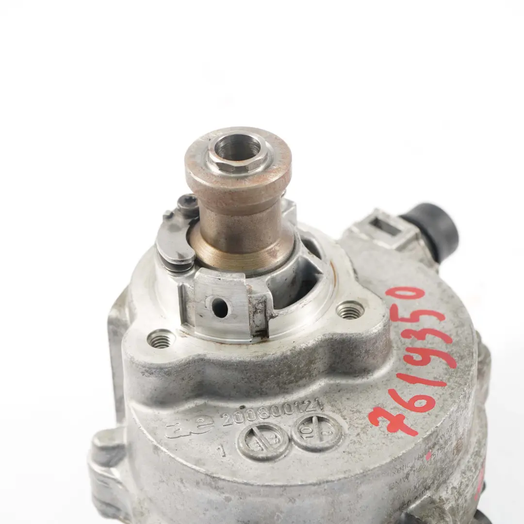 Vacuum Pump BMW E70 E71 E88 E90 LCI F10 35iX 135i 335i 535i Petrol N55 Engine to with Part number 7619350 Vacuum Pump BMW E70 E71 E88 E90 LCI F10 35iX 135i 335i 535i Petrol N55 Engine - SKU 7619350 - Part number 7619350