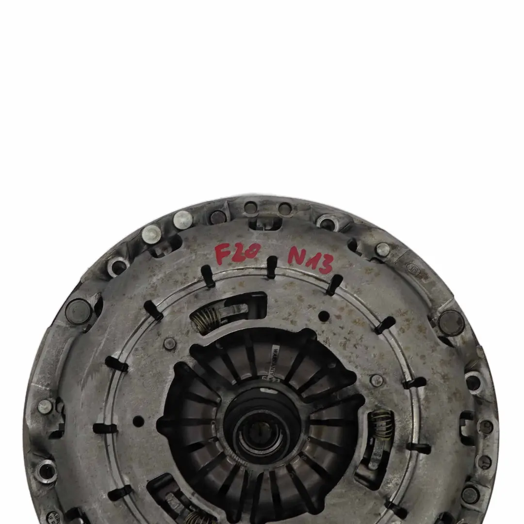 Kit frizione doppia massa BMW F20 F30 114i 116i 316i 118i N13 per con numero di parte 7621180 Kit frizione doppia massa BMW F20 F30 114i 116i 316i 118i N13 - SKU 7621180-1 - Numero di parte 7621180