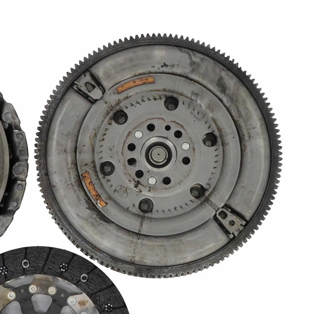 Kit Embrayage Volant Double Double Masse pour BMW F20 F30 114i 116i 316i 118i N13 à propos du numéro de pièce 7621180 BMW F20 F30 114i 116i 316i 118i N13 Kit Embrayage Volant Double Double Masse - SKU 7621180-1 - Numéro de pièce 7621180