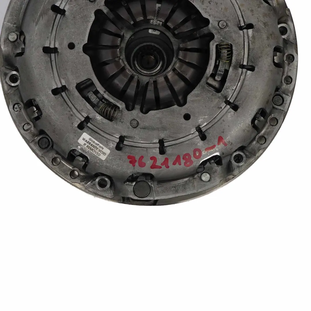 Kit Embrayage Volant Double Double Masse pour BMW F20 F30 114i 116i 316i 118i N13 à propos du numéro de pièce 7621180 BMW F20 F30 114i 116i 316i 118i N13 Kit Embrayage Volant Double Double Masse - SKU 7621180-1 - Numéro de pièce 7621180