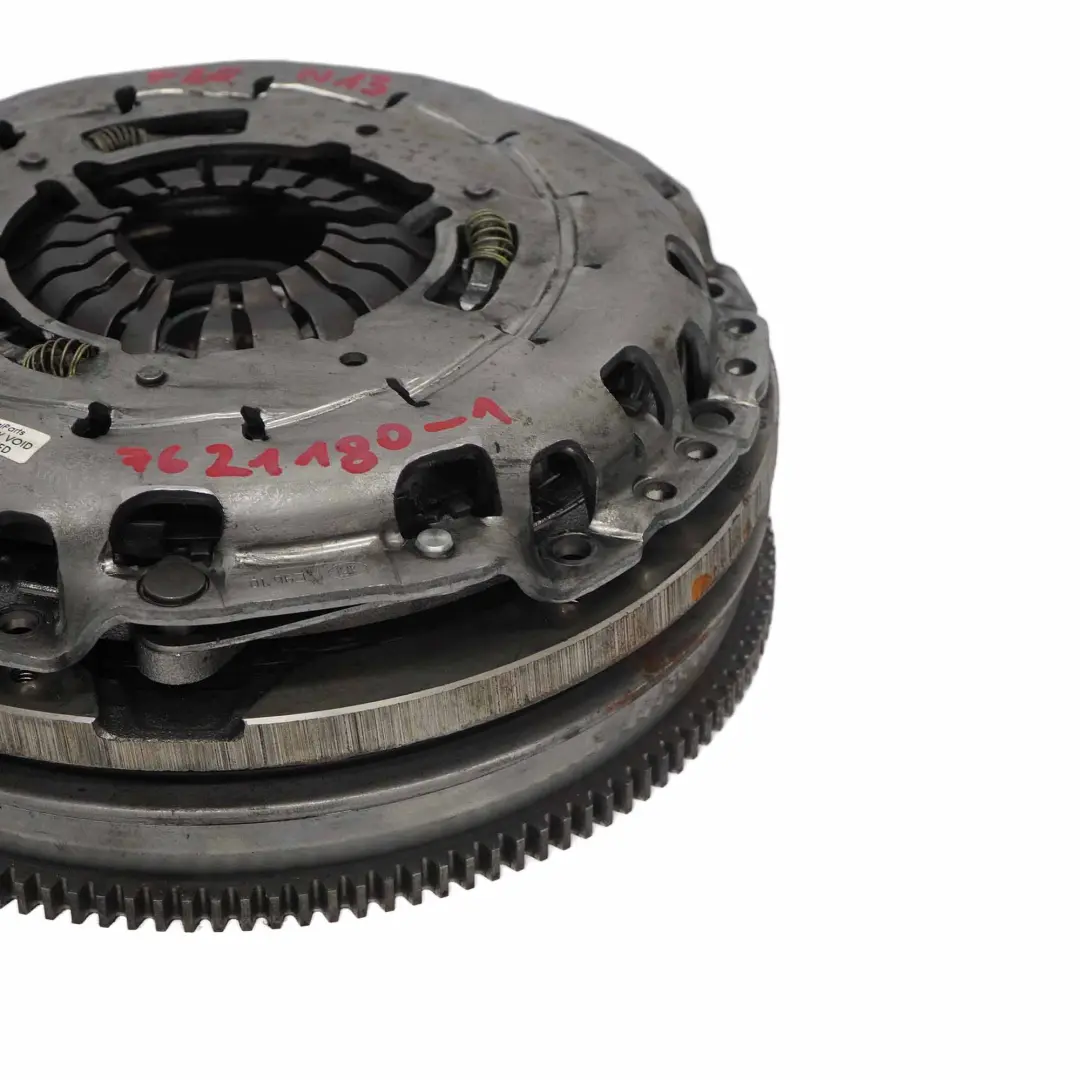 Schwungrad Zweimassenschwungrad Kupplung für BMW F20 F30 114i 116i 316i 118i N13 mit Teilenummer 7621180 BMW F20 F30 114i 116i 316i 118i N13 Schwungrad Zweimassenschwungrad Kupplung - SKU 7621180-1 - Teilenummer 7621180