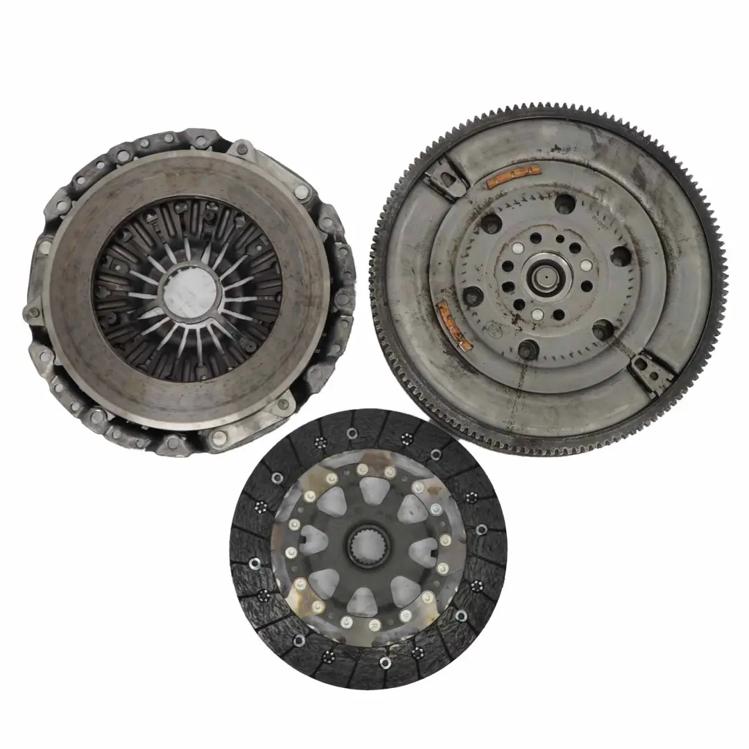 Dwumas Sprzęgło do BMW F20 114i 116i 118i N13 o numerze 7621180 BMW F20 114i 116i 118i N13 Dwumas Sprzęgło - SKU 7621180-1 - Numer Części 7621180