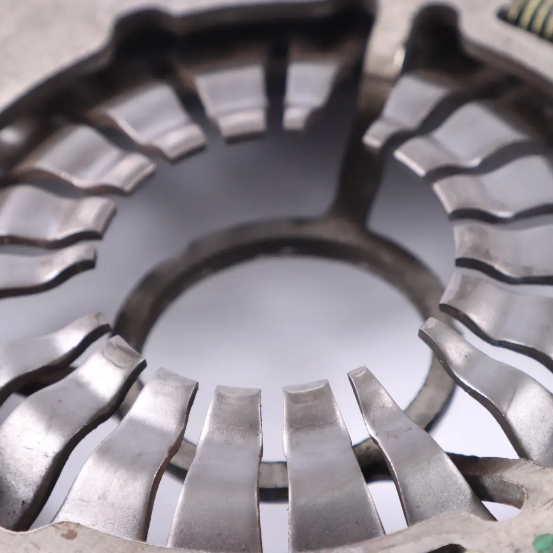 Clutch Kit Pressure Plate to BMW F20 F30 114i 116i 316i 118i N13 with Part number 7621180 BMW F20 F30 114i 116i 316i 118i N13 Clutch Kit Pressure Plate - SKU 7621180-2 - Part number 7621180