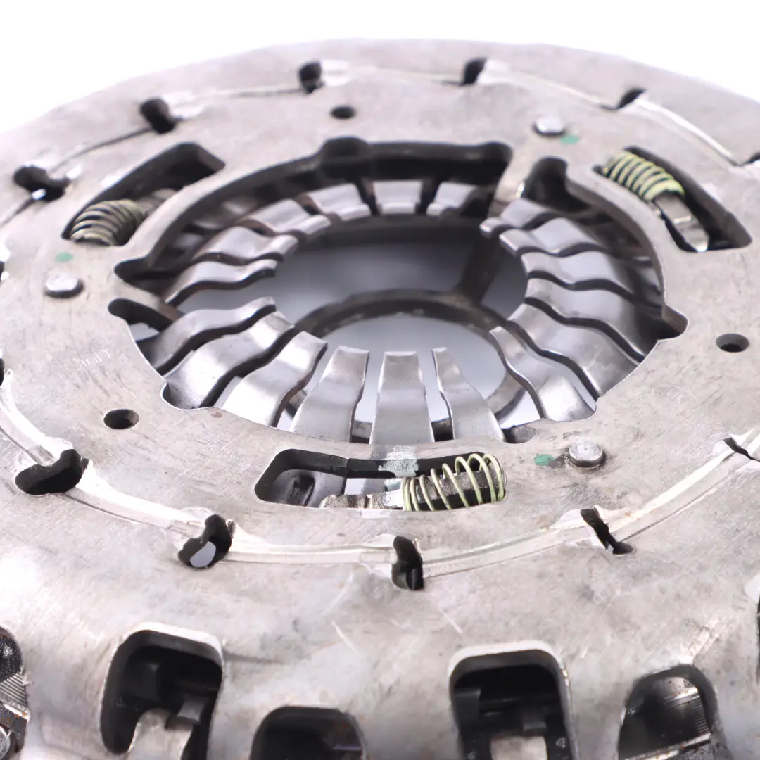 Clutch Kit Pressure Plate to BMW F20 F30 114i 116i 316i 118i N13 with Part number 7621180 BMW F20 F30 114i 116i 316i 118i N13 Clutch Kit Pressure Plate - SKU 7621180-2 - Part number 7621180